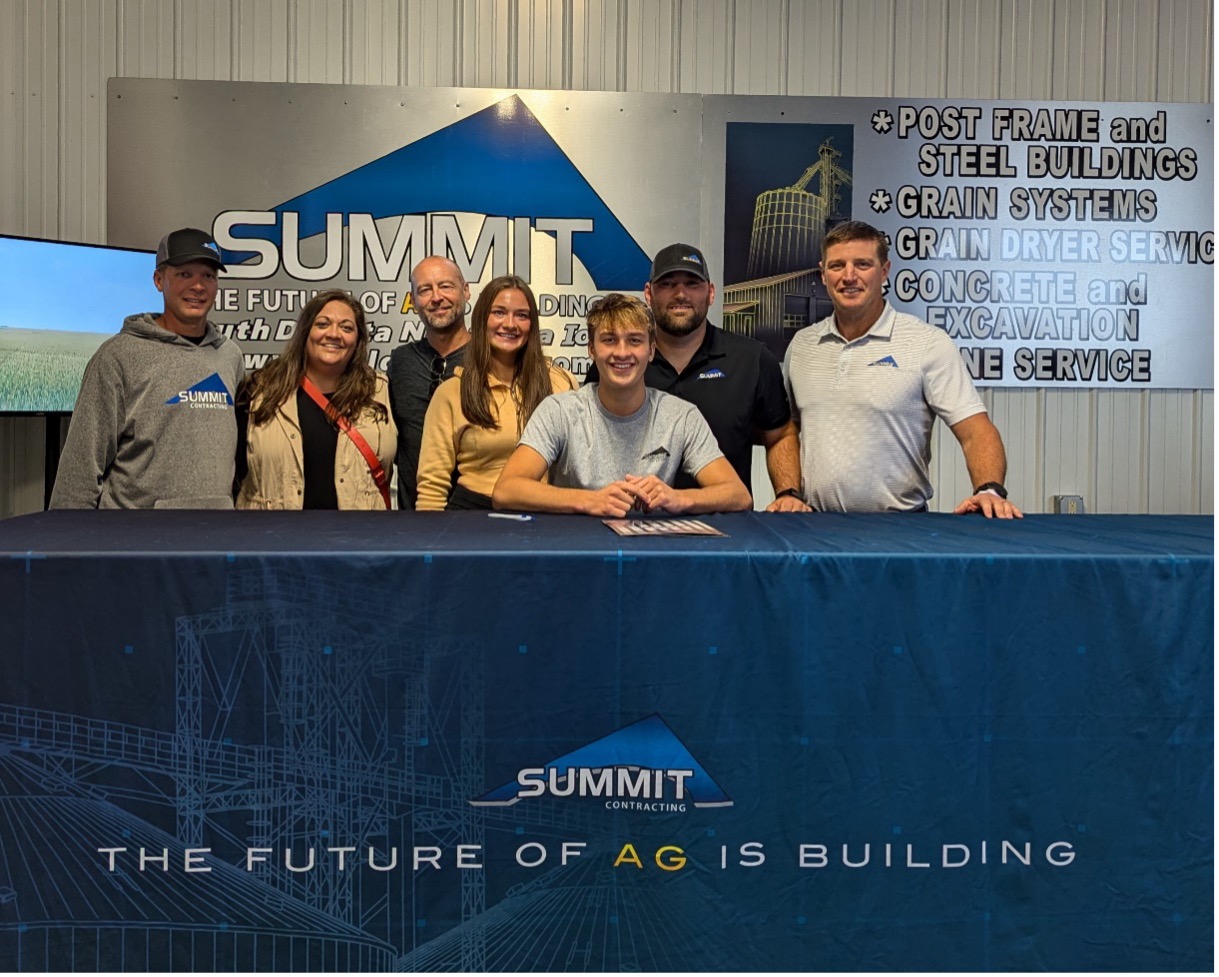 Summit Contracting at Dakotafest